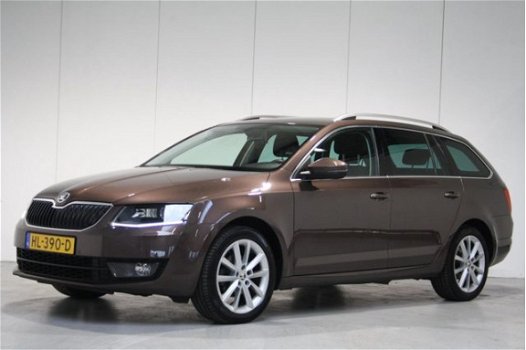 Skoda Octavia Combi - 1.6 TDI Greentech Style Businessline XENON|NAVI|CAMERA - 1