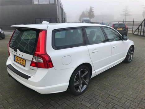 Volvo V70 - 1.6 T4 R-Design leder/xenon/stoelverwarming - 1