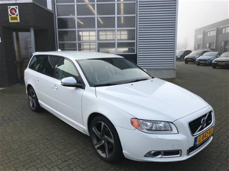 Volvo V70 - 1.6 T4 R-Design leder/xenon/stoelverwarming - 1