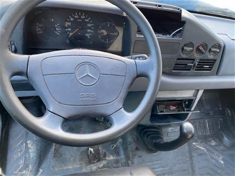 Mercedes-Benz Sprinter - 208 D hoog GVW lang/hoog - 1