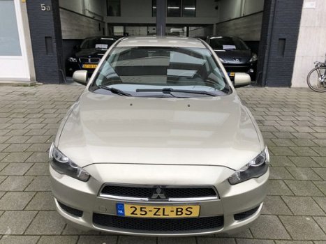 Mitsubishi Lancer Sports Sedan - 1.5 Invite - 1