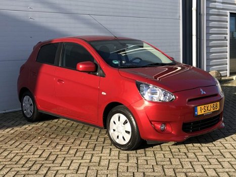 Mitsubishi Space Star - 1.2 Automaat Invite RIJKLAAR airconditioning, cruise control, parkeersensore - 1