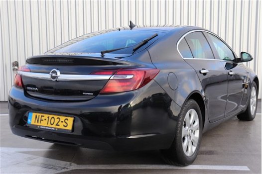 Opel Insignia - 140pk Turbo Business+ (LEER/Xenon/Winterpakket/17