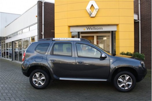 Dacia Duster - TCe 125 PK 4x2 Prestige TREKHAAK | CRUISE CONTROL | NAVI - 1