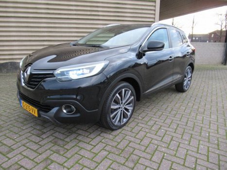 Renault Kadjar - 1.2 TCe Bose [ Panodak, leer, camera, xenon, fm navi, 19``lmv ] - 1