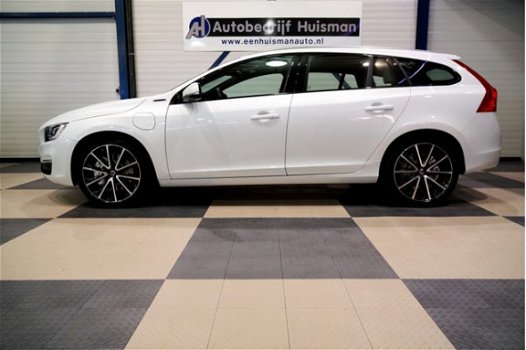 Volvo V60 - €14664 ex.BTW 7% Bijtelling tot 10-2020 2.4 D5 Twin Engine AWD 173kW/235pk Aut6 PIHV Spe - 1