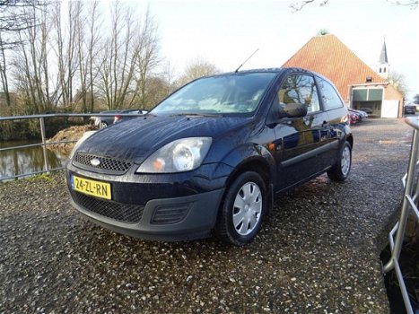 Ford Fiesta - 1.4 TDCi Ambiente Nette auto Nu € 1.499, - 1