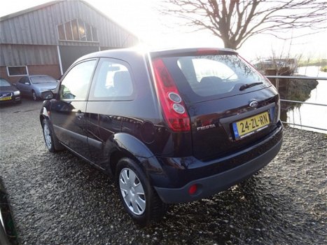 Ford Fiesta - 1.4 TDCi Ambiente Nette auto Nu € 1.499, - 1