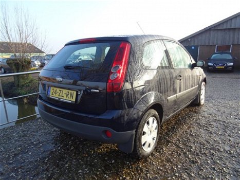 Ford Fiesta - 1.4 TDCi Ambiente Nette auto Nu € 1.499, - 1