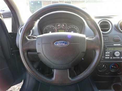 Ford Fiesta - 1.4 TDCi Ambiente Nette auto Nu € 1.499, - 1