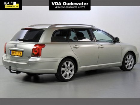 Toyota Avensis Wagon - 2.4 164pk Automaat Linea Luna Trekhaak - 1