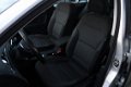 Volkswagen Golf - 1.6 TDI Comfortline BlueMotion 50 procent deal 5.475, - ACTIE Navi / Clima / PDC / - 1 - Thumbnail