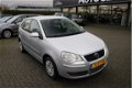 Volkswagen Polo - 1.4-16V Turijn 50 procent deal 1.875, - ACTIE Airco / Trekhaak / Elek ramen + spie - 1 - Thumbnail