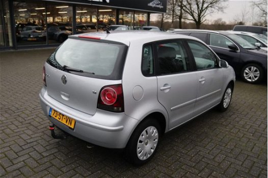 Volkswagen Polo - 1.4-16V Turijn 50 procent deal 1.875, - ACTIE Airco / Trekhaak / Elek ramen + spie - 1