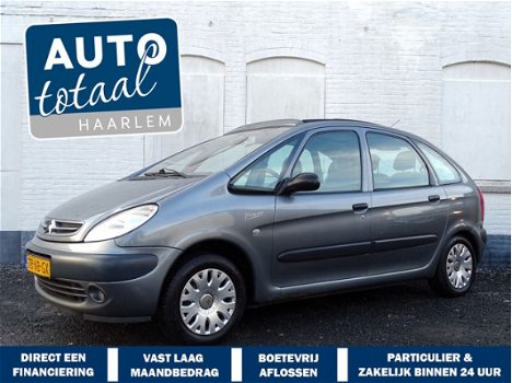 Citroën Xsara Picasso - 1.8i-16V Différence Pano-Ecc-Trekhaak - 1