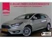 Ford Focus Wagon - BWJ 2015 1.5 TDCI 120 PK Titanium Edition NAVI/CRUISE/CLIMA/TREKHAAK/LMV - 1 - Thumbnail