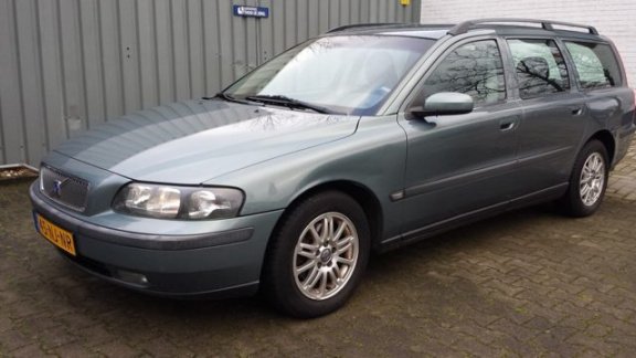 Volvo V70 - 2.4D EDITION I - 1