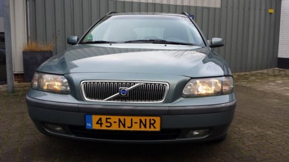 Volvo V70 - 2.4D EDITION I - 1