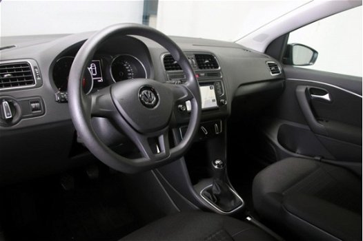 Volkswagen Polo - 1.0 Comfortline Navigatie Airco Cruise Control Bluetooth 200x Vw-Audi-Seat-Skoda - 1