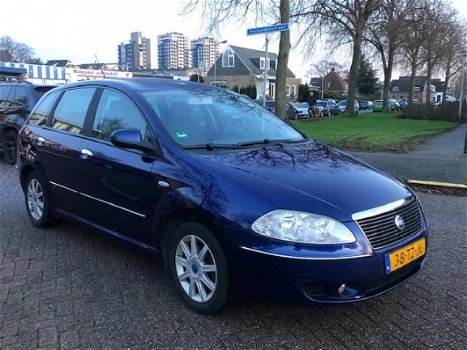 Fiat Croma - 2.2-16V Dynamic 2007 automaat PDC Trekhaak Airco PDC - 1