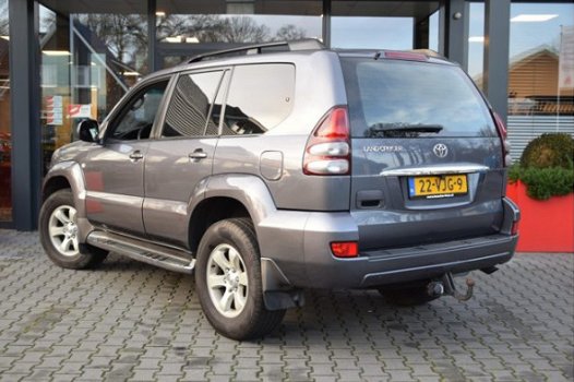 Toyota Land Cruiser 120 - 3.0 D-4D 5DRS VX A/T VAN - 1