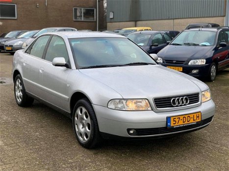 Audi A4 - 1.6 Advance OPRUIMINGSWEKEN BIJ PETER MULDER JR - 1