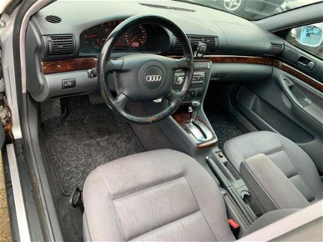 Audi A4 - 1.6 Advance OPRUIMINGSWEKEN BIJ PETER MULDER JR - 1