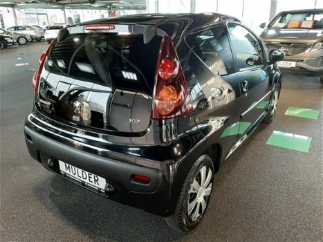 Peugeot 107 - 1.0 68pk Active | Airco | Stuurbekr. | Radio CD | - 1