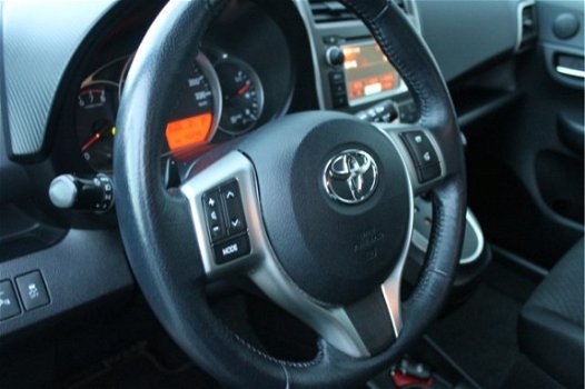 Toyota Verso S - 1.3 VVT-i Dynamic Automaat P.Cam | Keyless Entry - 1