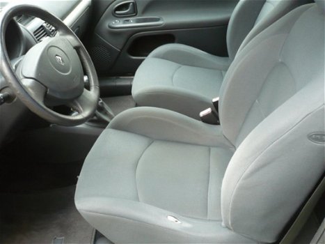 Renault Clio - 1.2-16V Expression NIEUWE APK - 1