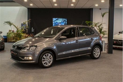 Volkswagen Polo - 1.2 TSI Comfortline Business R *NIEUWJAARKNALLERS* | R edition | - 1