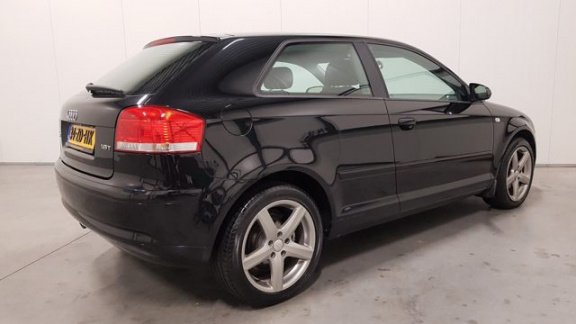 Audi A3 Sportback - 1.8 TFSI Attraction Pro Line CLIMA/NAVI/CRUISE/LMV - 1