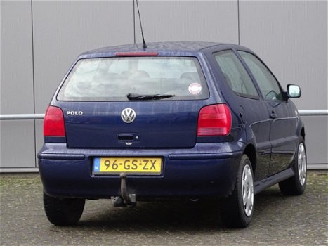 Volkswagen Polo - 1.4 Trendline APK 2020 (bj2001) - 1