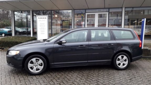 Volvo V70 - 2.4D Limited Edition / Lage kilomterstand / Perfect onderhouden / - 1