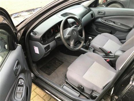 Nissan Almera - 1.5 Visia 5 deurs elektrisch pakket airco 5 deurs - 1