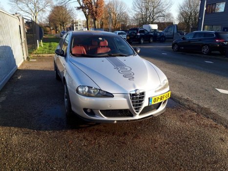 Alfa Romeo 147 - 1.6 T.Spark Veloce Distinctive - 1