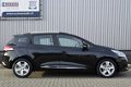 Renault Clio Estate - 0.9 TCe Expression navigatie, pdc, cruise control, airco, bluetooth tel - 1 - Thumbnail