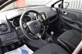 Renault Clio Estate - 0.9 TCe Expression navigatie, pdc, cruise control, airco, bluetooth tel - 1 - Thumbnail