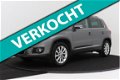Volkswagen Tiguan - 1.4 TSI Sport&Style | NAVI | Parkeersensoren | Trekhaak - 1 - Thumbnail