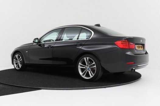 BMW 3-serie - 320i EfficientDynamics Edition Upgrade Edition | LEER | Sportstoelen | Xenon | Navigat - 1