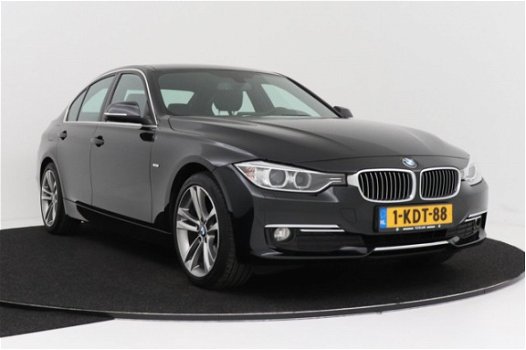 BMW 3-serie - 320i EfficientDynamics Edition Upgrade Edition | LEER | Sportstoelen | Xenon | Navigat - 1