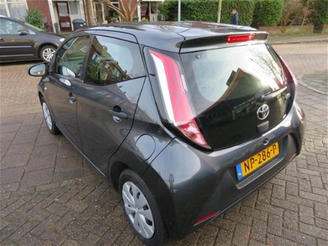 Toyota Aygo - 1.0 VVT-i x-now 5-DEURS 52dKM - 1