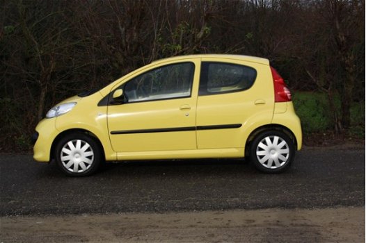 Peugeot 107 - 1.0-12V XS 5DRS AIRCO NAP GOED ONDERHOUDEN - 1