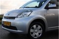 Daihatsu Sirion 2 - 1.3-16V Comfort AUTOMAAT / AIRCO / 5DRS / NAP - 1 - Thumbnail