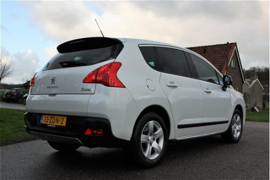 Peugeot 3008 - 2.0 HDiF HYbrid4 Blue Lease AIRCO / NAVI / AUTOMAAT / WINTERBANDEN - 1