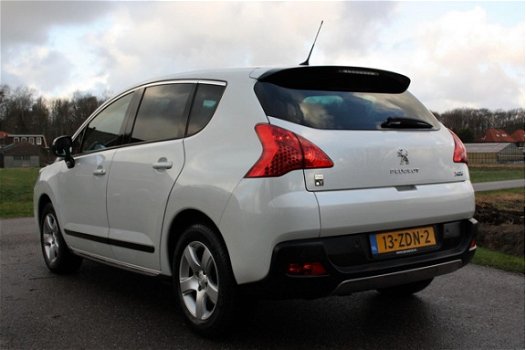 Peugeot 3008 - 2.0 HDiF HYbrid4 Blue Lease AIRCO / NAVI / AUTOMAAT / WINTERBANDEN - 1