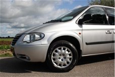 Chrysler Grand Voyager - 2.8 CRD SE Luxe AUTOMAAT / 7 PERS. / CLIMATE / CRUISE CONTROL