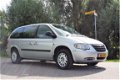Chrysler Grand Voyager - 2.8 CRD SE Luxe AUTOMAAT / 7 PERS. / CLIMATE / CRUISE CONTROL - 1 - Thumbnail