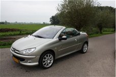 Peugeot 206 CC - 2.0-16V Roland Garros LEDER / CABRIO / CLIMATE CONTROL