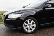 Volvo S40 - 1.8 Edition I AIRCO / LMV 16" / CRUISE CONTROLE / TREKHAAK